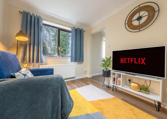 Grange Studio Apartment - Heathrow